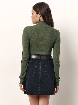 CONTE LDK 282 Джемпер с переплетением ластиком и вырезами по рукавам