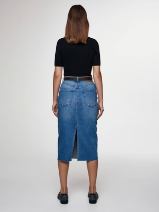 CONTE CON-633 Джинсовая юбка-midi с разрезом и необработанным краем CONTE CON-633 Джинсовая юбка-midi с разрезом и необработанным краем