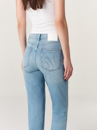 CONTE Голубые джинсы slim с эффектом потёртостей CON-940