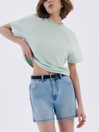 CONTE CON-561 Джинсовые шорты с высокой посадкой и разрезами