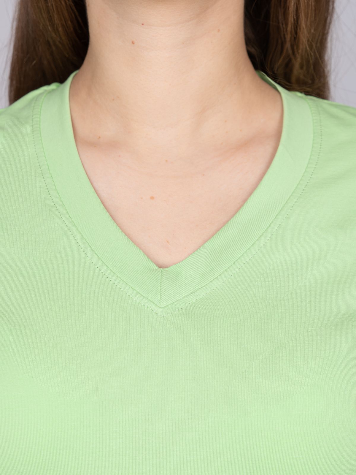 Футболка женская