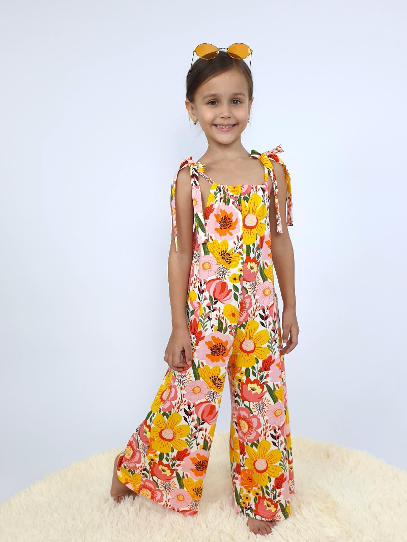 Комбинезон для девочки