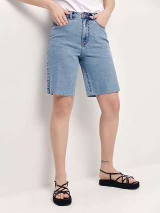 CONTE CON-429 Джинсовые шорты с необработанным краем CONTE CON-429 Джинсовые шорты с необработанным краем