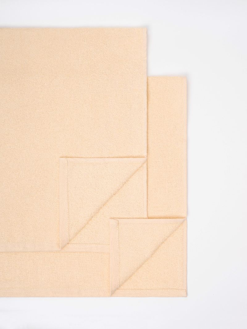 Полотенце махровое без бордюра 50*80