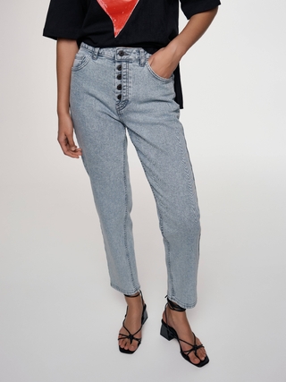 CONTE CON-617 Джинсы mom fit с застежкой на пуговицы