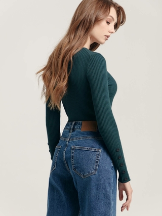 CONTE LDK 147 Джемпер в рубчик с декоративными пуговицами