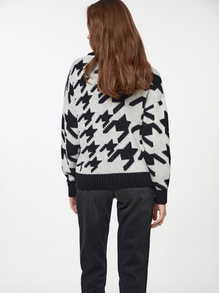 CONTE LDK 307 Oversize-джемпер c вывязанным рисунком "в гусиную лапку"