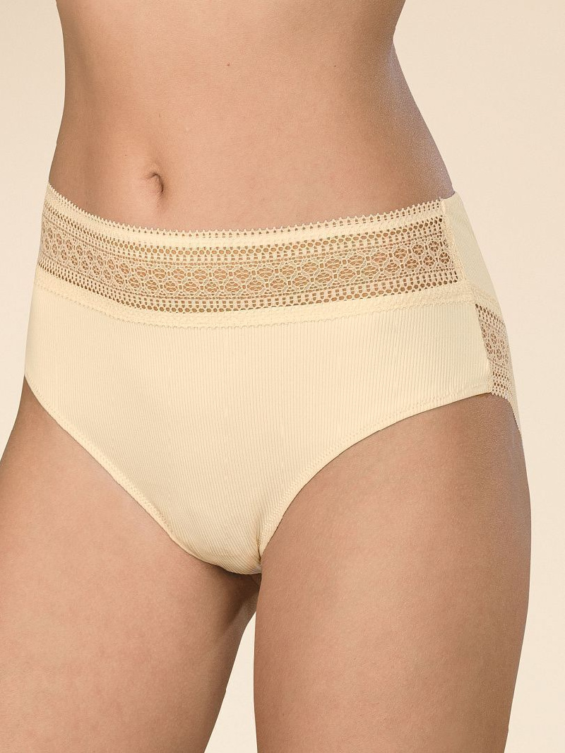 Трусы женские