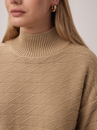 CONTE Укороченный свитер объемного силуэта с фактурным переплетением LDK 23100