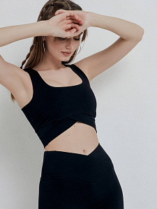 CONTE LTD 1716 Укороченный спортивный топ с фигурным низом