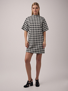 CONTE LPL 2802  Платье прямого кроя из жаккардового полотна «в гусиную лапку»